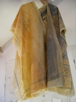 2004 - Robe des maux - latex et mine de plomb - hauteur 150cm